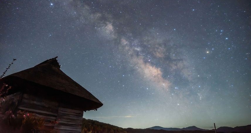 江府町御机から見た天の川