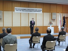 令和6年度自治会等地縁による団体功労者総務大臣表彰知事伝達式 及び令和6年度頑張る住民自治活動表彰鳥取県知事表彰式1