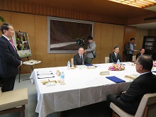 自然共生サイト「鳥取県八頭船岡環境保全エリア」に係る生物多様性保全協定調印式2