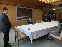 令和6年度優良民間社会福祉事業施設に対する御下賜金伝達式1