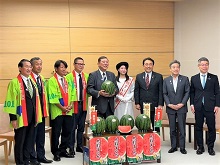 鳥取すいか贈呈式1