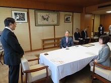 野村アセットマネジメント株式会社からの企業版ふるさと納税を活用した寄附に対する感謝状贈呈式1