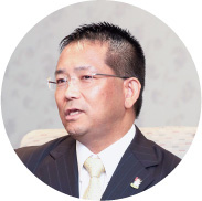 白鳥孝太さんの写真2