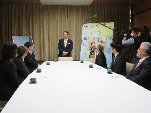 映画「遥かな町へ」制作中間報告会1