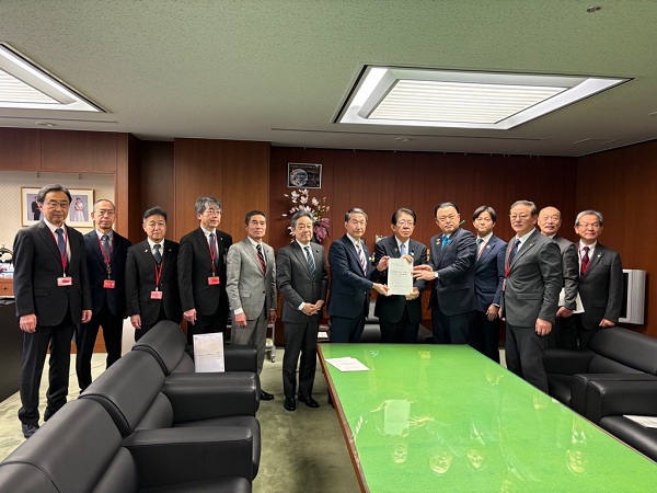 金子国土交通大臣