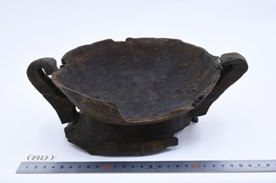 把手付き容器（修理後）