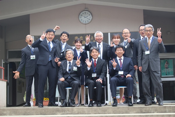 職員　集合写真