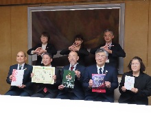 デフリンピック運営委員会への職員派遣に係る感謝状等贈呈式2