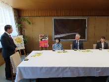 倉吉百花堂委員会からの美術展「私の遥かな町へ展」開催報告会1