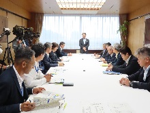 中東情勢に伴う物資供給確保プロジェクトチーム会議1