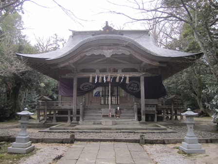 加知弥神社の社殿の写真