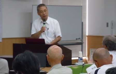 全国の県庁文書をもとにした地方長官会議等について講義された竹永三男講師